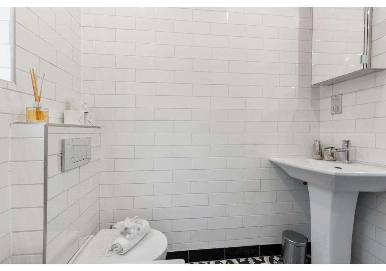 Conveniently Situated - Luxuriously Furnished! Apartamento Londres